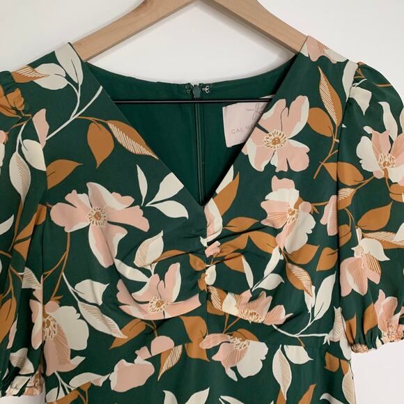 Gal Meets Glam Womens Tiered Midi Dress Tegan Floral Ruched Puff Sleeve Green 4P - Picture 9 of 16